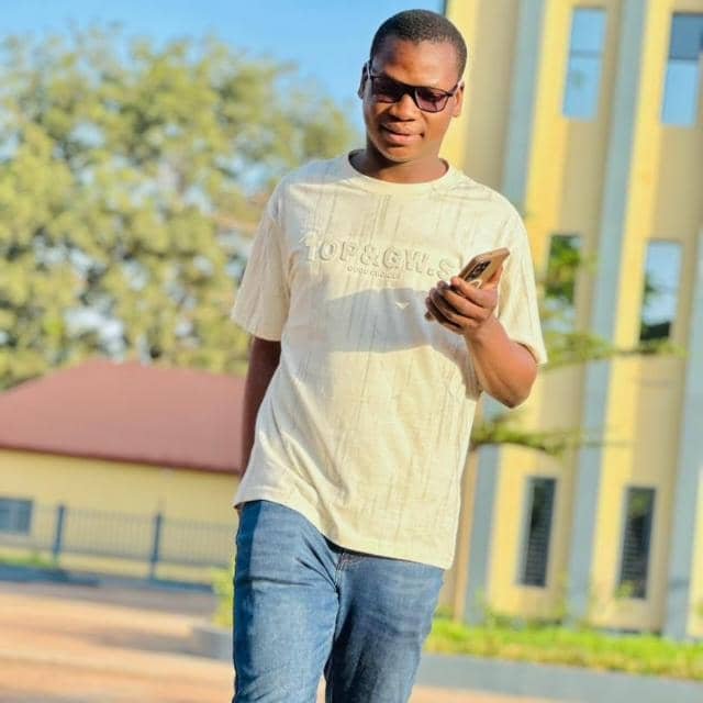 Model : sékou condé nommé coordinateur régional de la haute-guiné