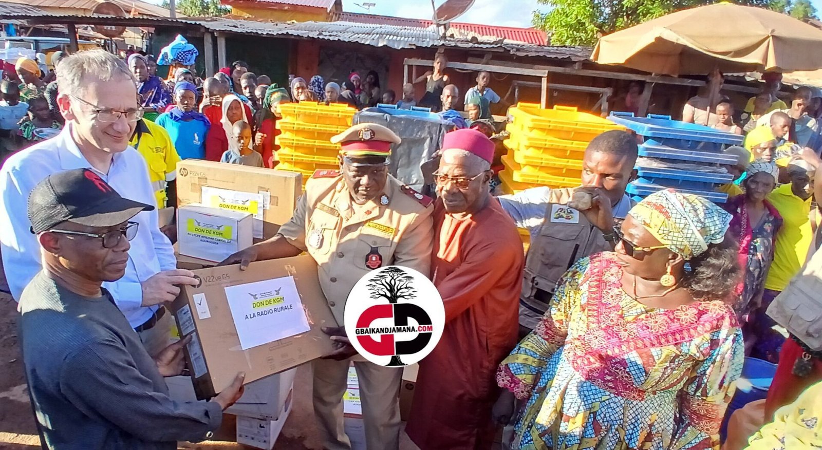 Kouroussa : La société KGM fait des dons importants à la communauté, à hauteur de plus de 500 millions GNF. 1 Kouroussa : La société KGM fait des dons importants à la communauté, à hauteur de plus de 500 millions GNF.
