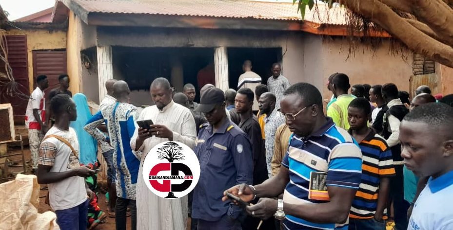 Siguiri : Deux (2) morts et plusieurs blessés dans un incendie au district de Fatoya. 1 Siguiri : Deux (2) morts et plusieurs blessés dans un incendie au district de Fatoya.