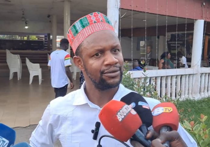 Mamadou Thug aux journalistes « Critiquez les artistes pour qu'ils fassent mieux le travail » 1 Mamadou Thug aux journalistes « Critiquez les artistes pour qu'ils fassent mieux le travail »