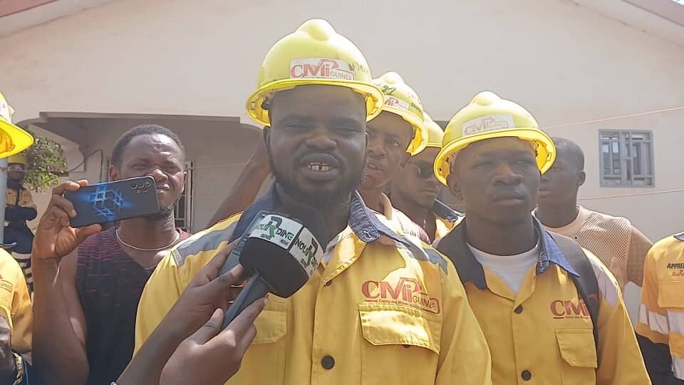Kankan : Les apprenants du CMI Guinée crient à l’arnaque et entrent en grève 1 Kankan : Les apprenants du CMI Guinée crient à l’arnaque et entrent en grève