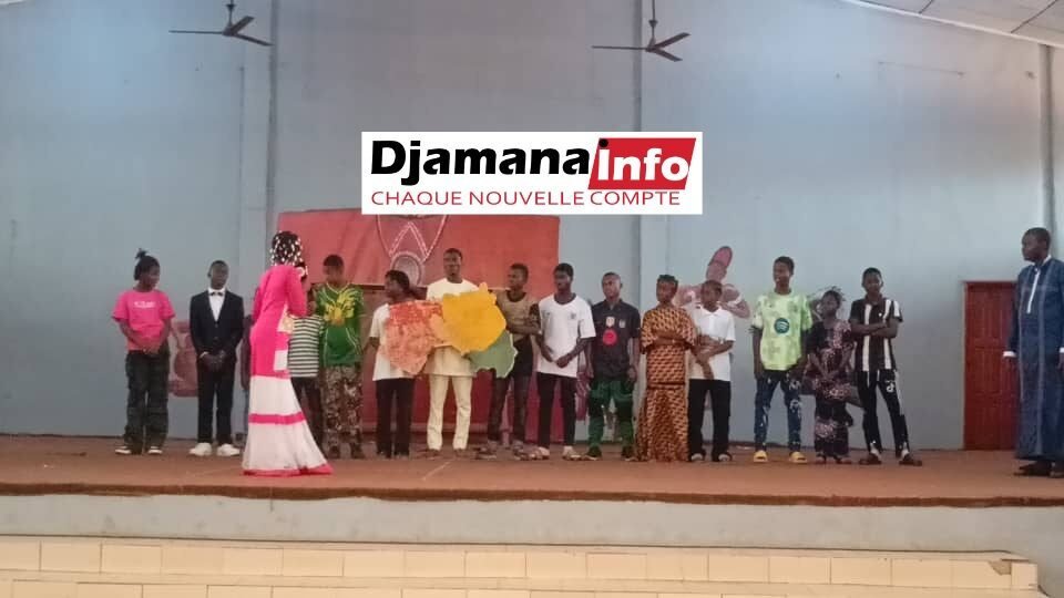 Siguiri : Plus de 1000 élèves formés au Leadership Scolaire par le cabinet Laïla Consulting 1 Siguiri : Plus de 1000 élèves formés au Leadership Scolaire par le cabinet Laïla Consulting
