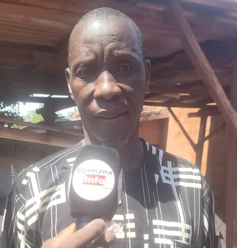 Siguiri/Maléah (Bandjoula) : 9 200 personnes recensées lors de l’opération de biométrie, selon le vice-président du district 1 Siguiri/Maléah (Bandjoula) : 9 200 personnes recensées lors de l’opération de biométrie, selon le vice-président du district