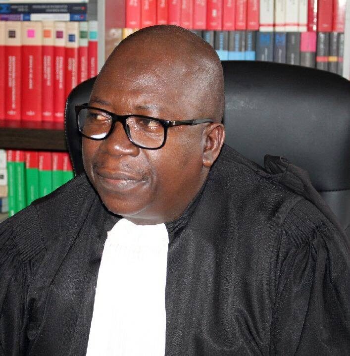 Dernière minute : Maître Mohamed Traoré retrouvé torturé à Bangouyah (Coyah). 1 Dernière minute : Maître Mohamed Traoré retrouvé torturé à Bangouyah (Coyah).
