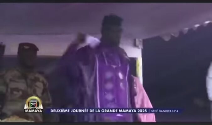 Kankan : le président Doumbouya enflamme la Mamaya avec des pas de danse traditionnelle 1 Kankan : le président Doumbouya enflamme la Mamaya avec des pas de danse traditionnelle