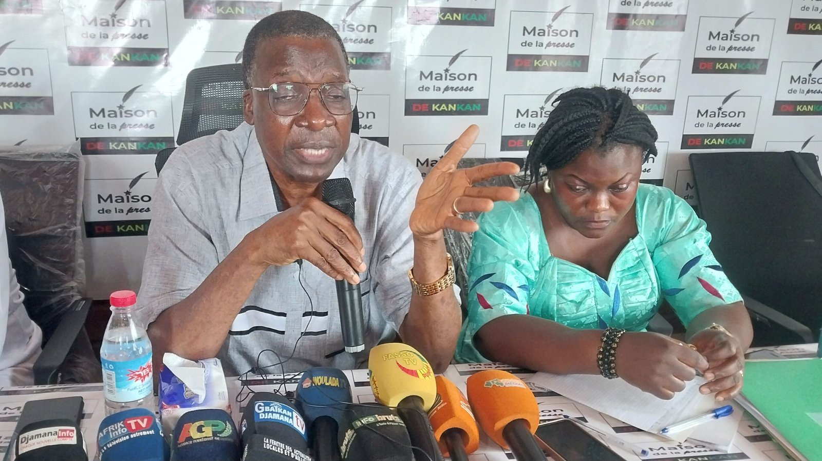 Référendum du 21 septembre : « Jouons juste notre rôle pour qu’il y ait la paix », exhorte Elhadj Fodé Bouya Fofana à Kankan 1 Référendum du 21 septembre : « Jouons juste notre rôle pour qu’il y ait la paix », exhorte Elhadj Fodé Bouya Fofana à Kankan