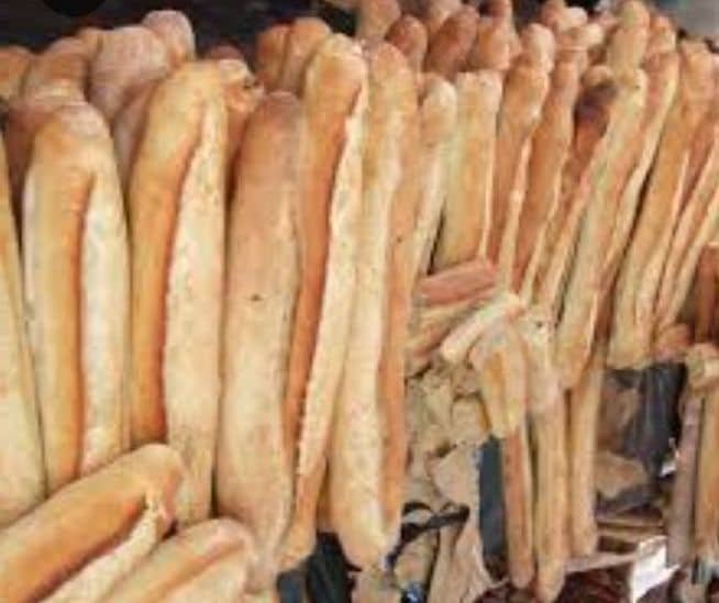 Hausse du prix du pain à Kankan : « Celui qui vend à 6000 GNF sera remis aux autorités », prévient Aly Badra Traoré 1 Hausse du prix du pain à Kankan : « Celui qui vend à 6000 GNF sera remis aux autorités », prévient Aly Badra Traoré