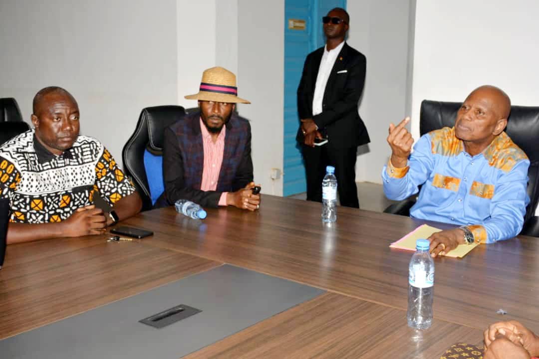 Médias numériques en Guinée : la HAC maintient l’interdiction de couverture des activités officielles 1 Médias numériques en Guinée : la HAC maintient l’interdiction de couverture des activités officielles